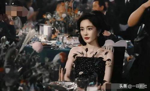 娱乐吃瓜酱衣服在线观看,揭秘明星衣橱,在线观看时尚盛宴 第3张 娱乐吃瓜酱衣服在线观看,揭秘明星衣橱,在线观看时尚盛宴 第3张