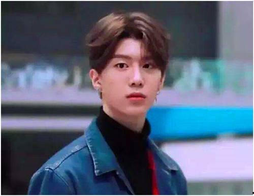 娱乐吃瓜君范丞丞蔡徐坤,娱乐圈的“吃瓜”风云 第2张 娱乐吃瓜君范丞丞蔡徐坤,娱乐圈的“吃瓜”风云 第2张